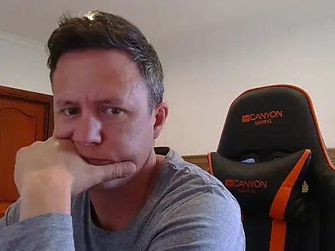 TroyDieselXXX's cam snapshot