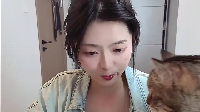 Koikoi___ live sex cam