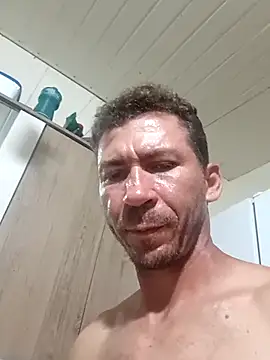 RobertoLuiz84's cam snapshot