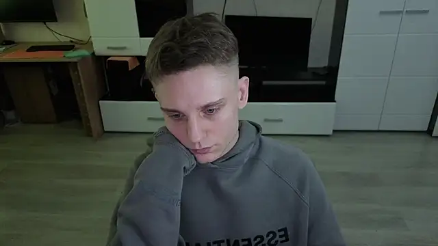 angryzan's cam snapshot