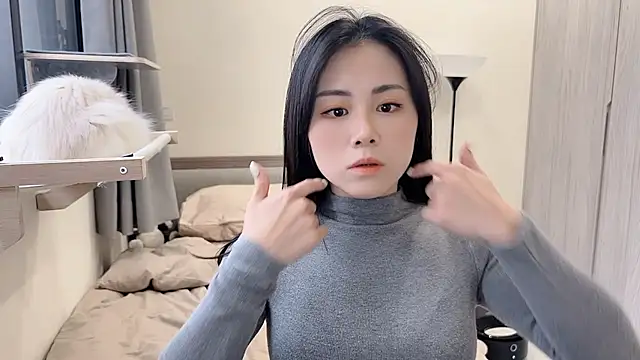 BabyOneDaily's cam snapshot