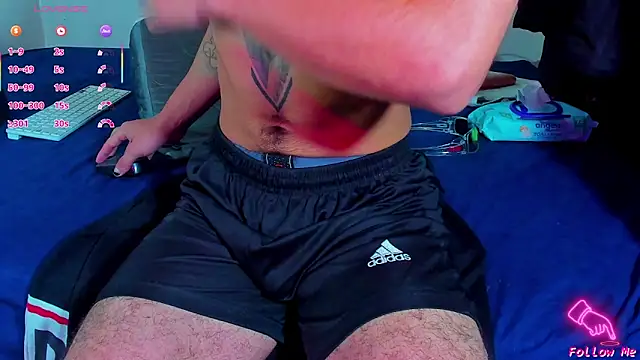 Piggy_Eddy live sex cam