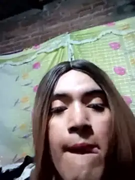 yovana13 live sex cam