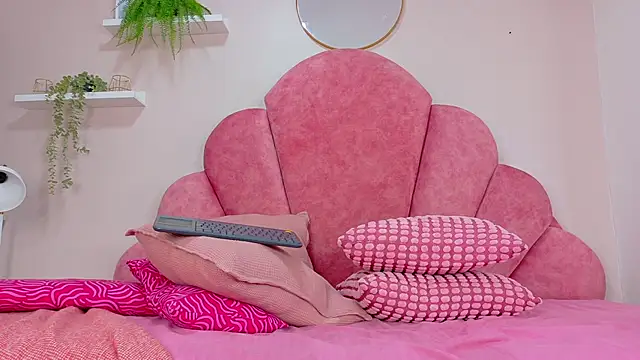 SamanthaSky__'s cam snapshot