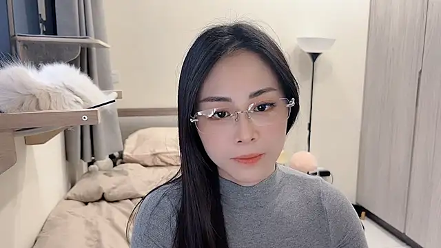 BabyOneDaily's cam snapshot