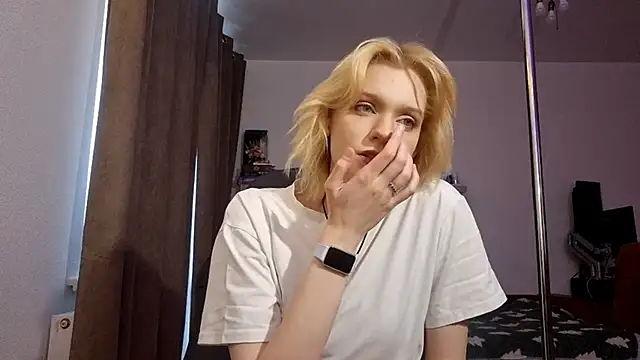 AuraNevera's cam snapshot