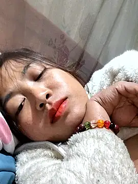 miumiu_sexy2x's cam snapshot