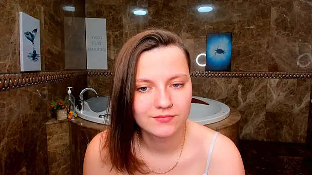 MelindaTin's cam snapshot