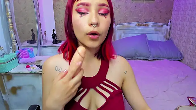 Megane_whitte's cam snapshot