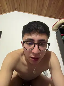 CamiRojas_boy live sex cam