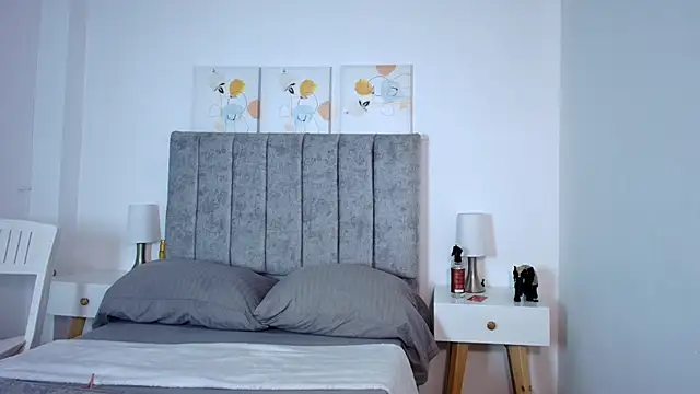 Lucy_Carson_'s cam snapshot