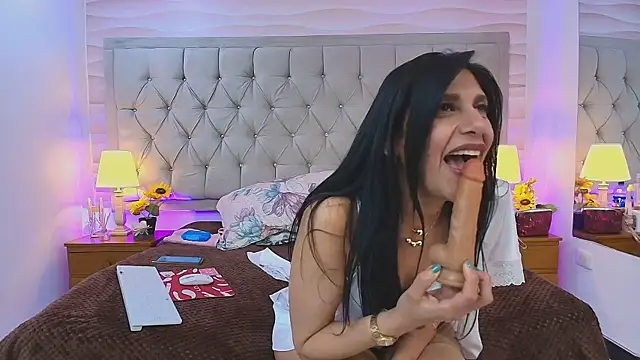 Samanthaafg_love's cam snapshot