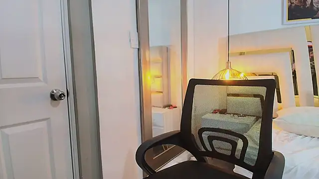 Chanel_hottest's cam snapshot