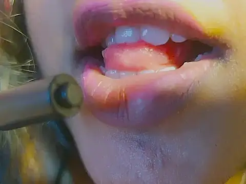 Savithri9 live sex cam