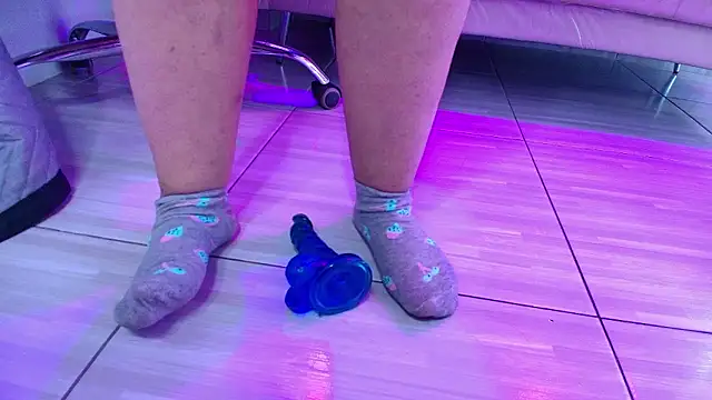 Amber__rouge's cam snapshot