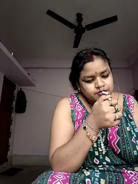 Deborbhavi222's cam snapshot