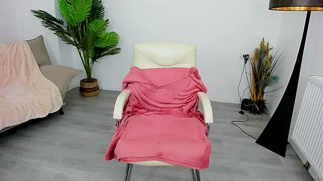 Carla_Shine's cam snapshot