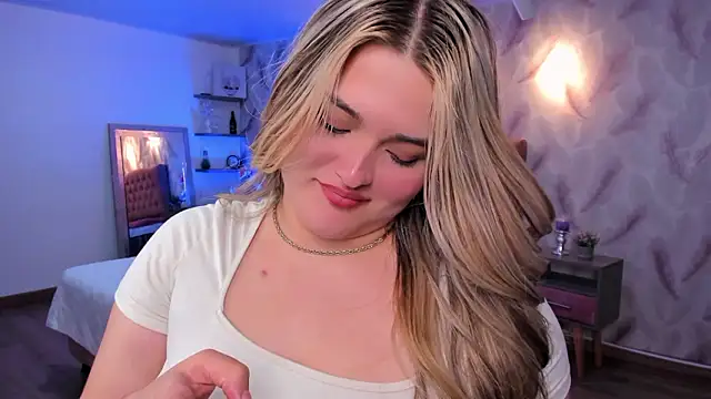 Luna_volk_'s cam snapshot