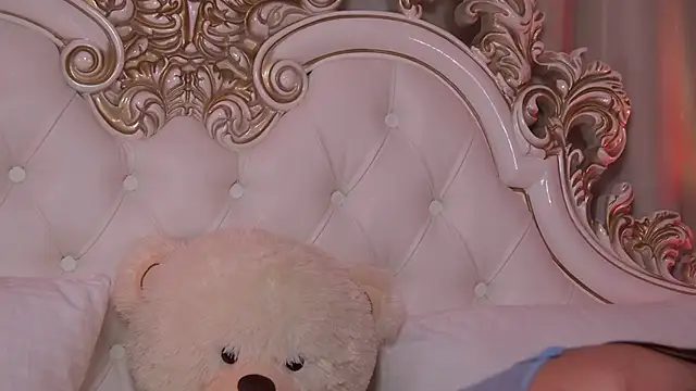 MeganStrain live sex cam