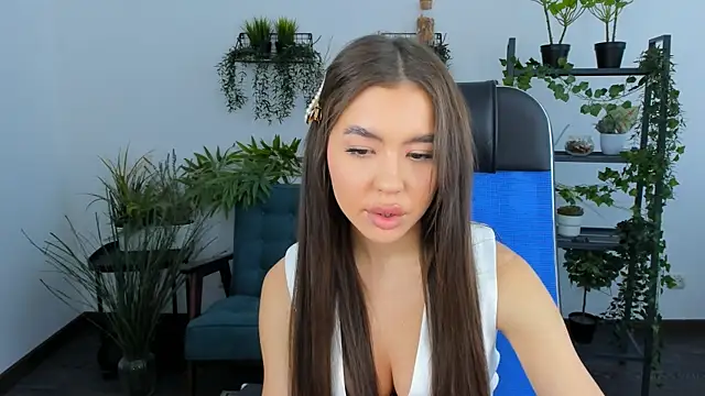 IndigoFae's cam snapshot