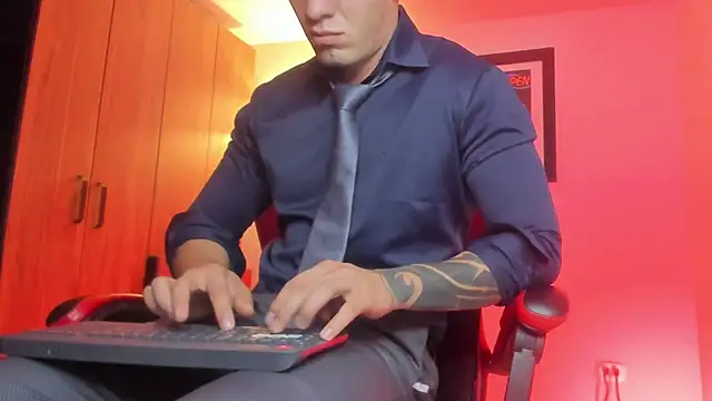 ALPHA_DOMINUS_ live sex cam