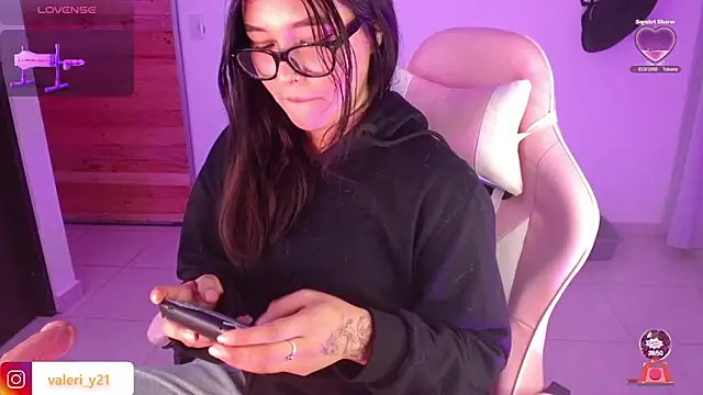 Moonbell_bell's cam snapshot