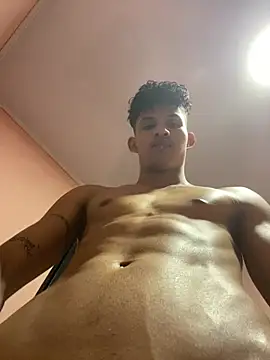 KamiSuarez live sex cam