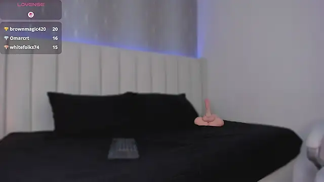 Miia_montero_'s cam snapshot