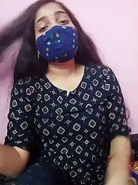 Cute-Simmi live sex cam