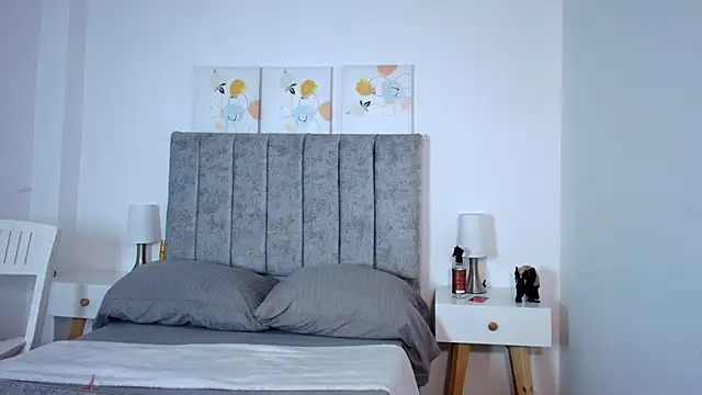 Lucy_Carson_'s cam snapshot