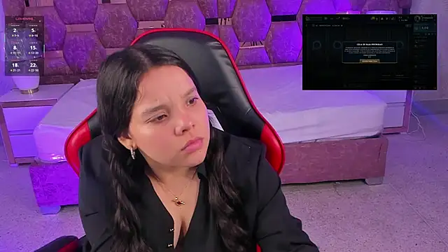 LilyPetite_'s cam snapshot