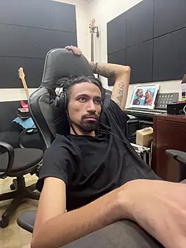 FavelaDaddyCum live sex cam