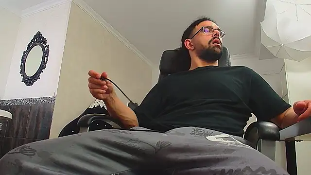 KysonRhodes live sex cam