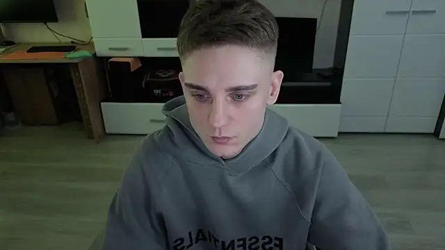 angryzan live sex cam