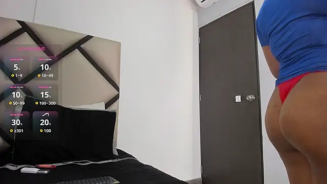 Ashley-03's cam snapshot