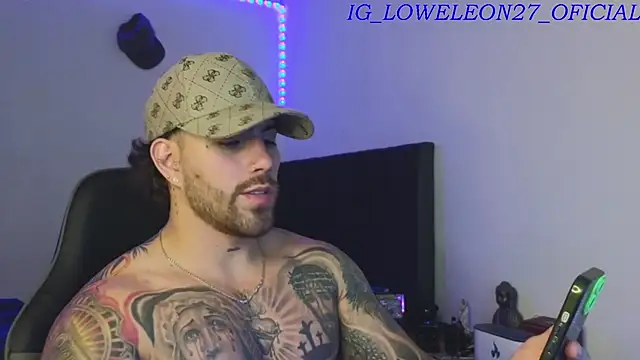 Ades_Lowe live sex cam