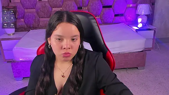 LilyPetite_'s cam snapshot