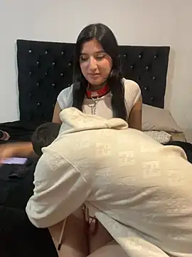 QUEENANDJOKER10's cam snapshot