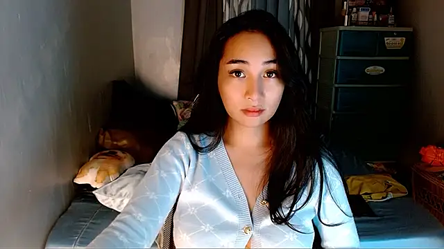 SweetLilly_18 live sex cam