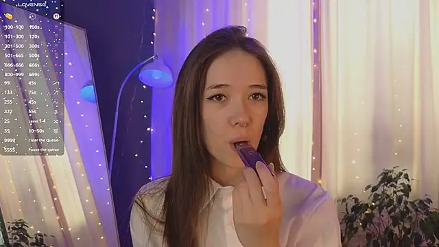 tinyanie's cam snapshot