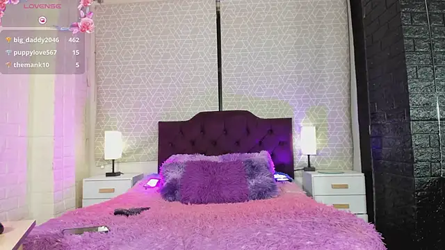 Zamara_Kleii live sex cam