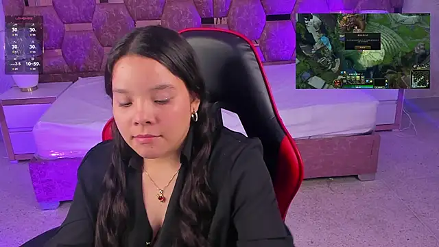 LilyPetite_'s cam snapshot