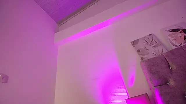 Dulce_Bella_'s cam snapshot