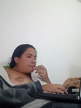 phoop_lilaa's cam snapshot