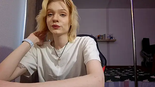 AuraNevera's cam snapshot