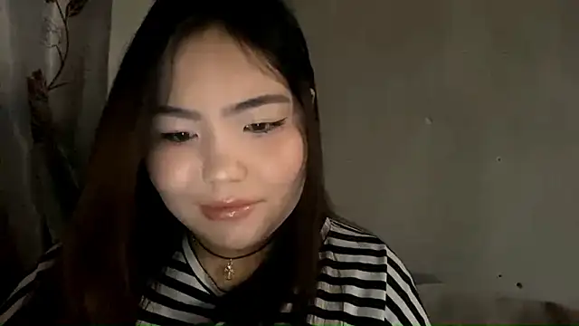 MollyAsian's cam snapshot