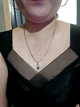 Dianna68 live sex cam