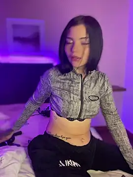 Adhaira_pink10's cam snapshot