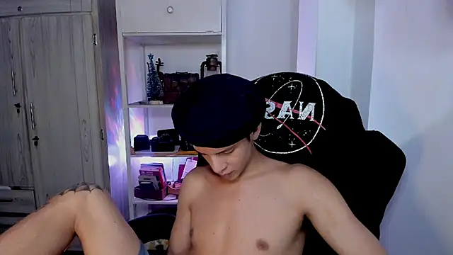 tylernova's cam snapshot