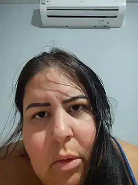 Lola-Zingara's cam snapshot